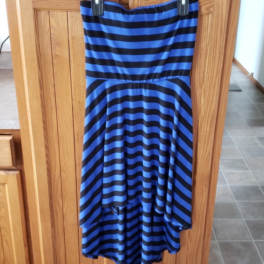 Studio Y dress size M strapless sleeveless